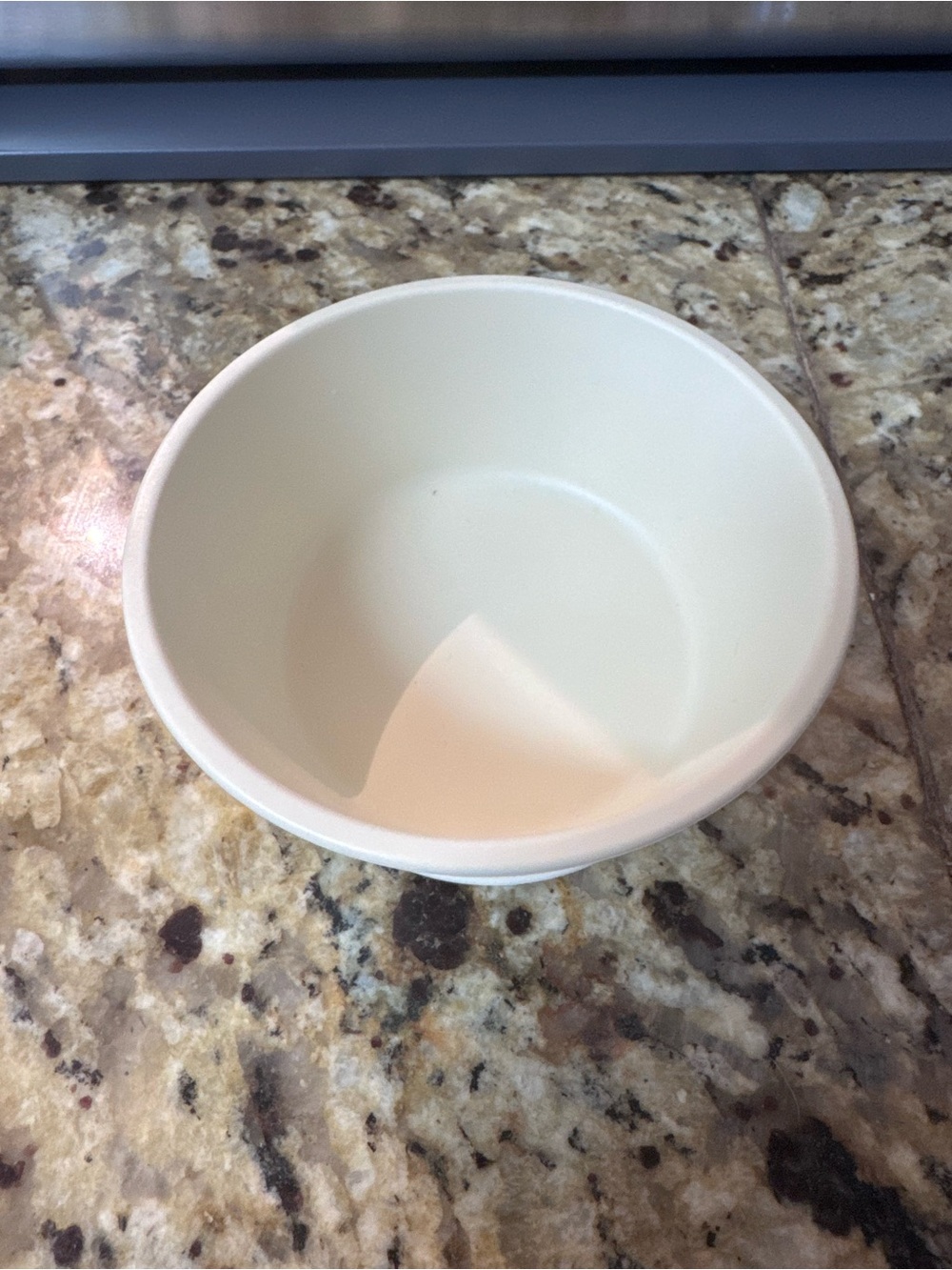 MUSHIE Silicone Suction Baby bowl / Like new!